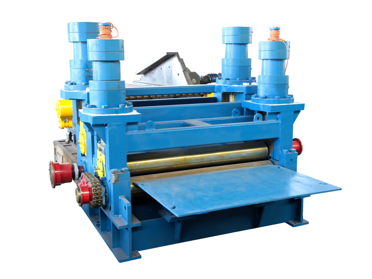 Five roll straightener